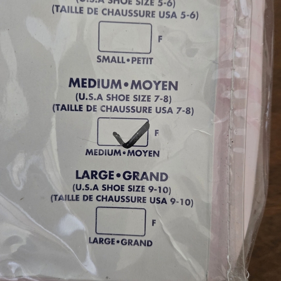 Elegant Gold Knee-High Gladiator Sandals - Picture 3 of 5